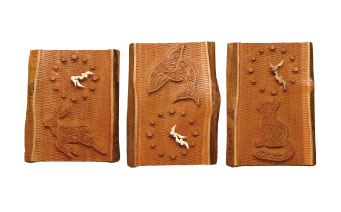 岡田 実 木彫りの時計